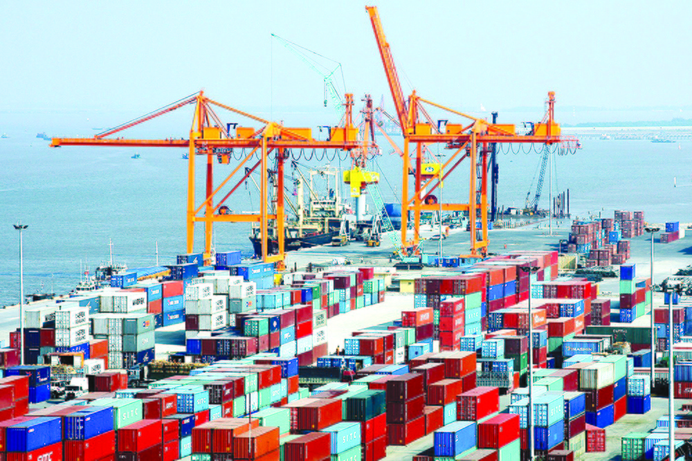 Bãi tập kết container tại cảng Đình Vũ, Hải Phòng